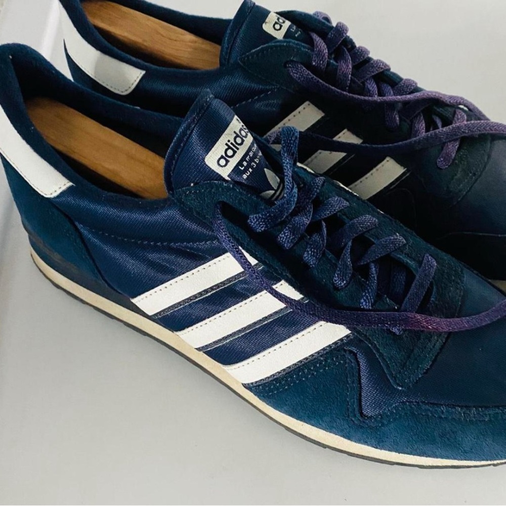 Rare Adidas Men's Dark Blue and White Sneakers
Made in Korea 1987